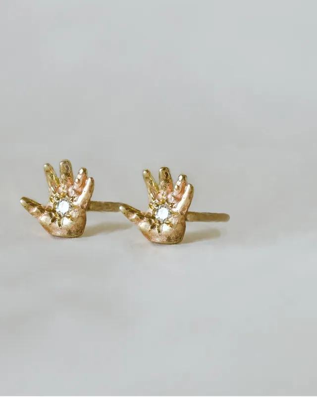 Ella | 9ct Gold Miniature Hand Stud Earrings — Dovilė Bertulytė