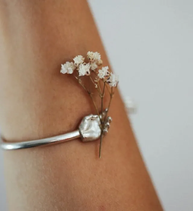Grasp | Silver Hands Cuff — Dovilė Bertulytė