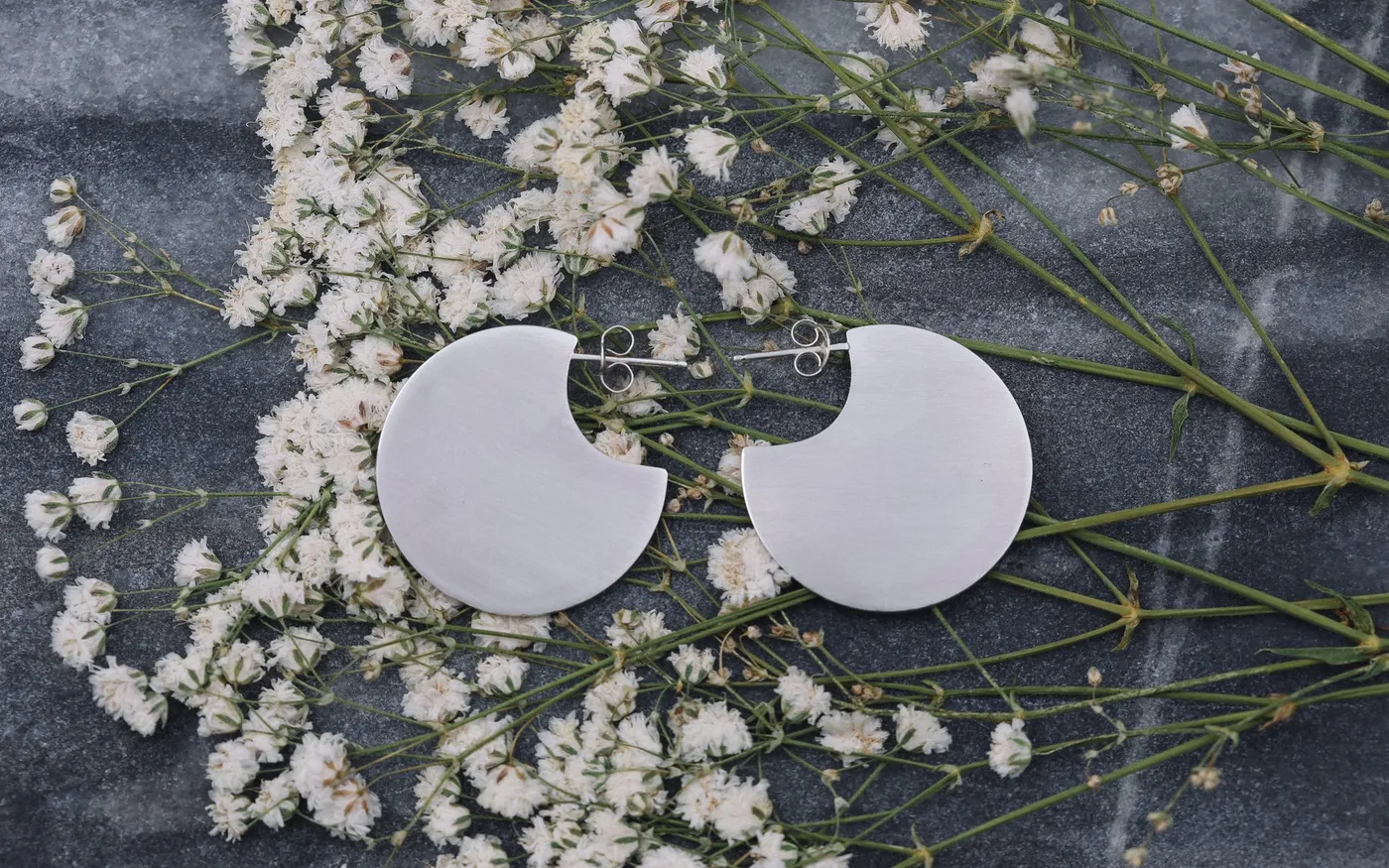 brushed silver disc earrings