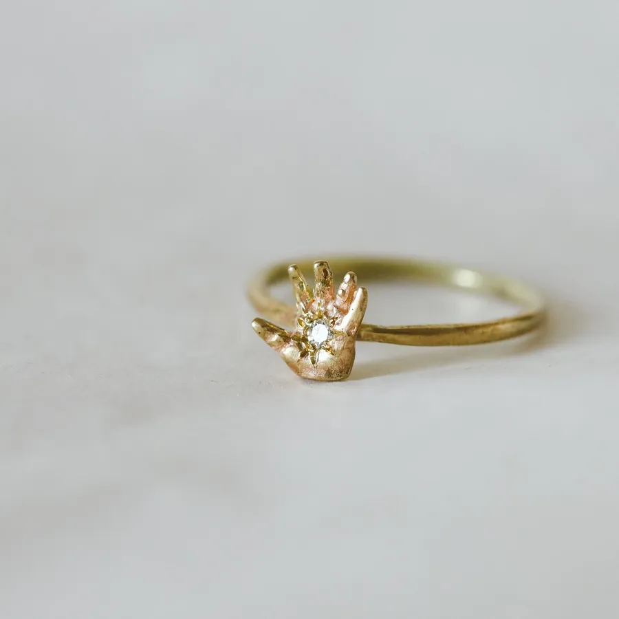 Ella | 9ct Customizable Gold Ring With Stone — Dovilė Bertulytė