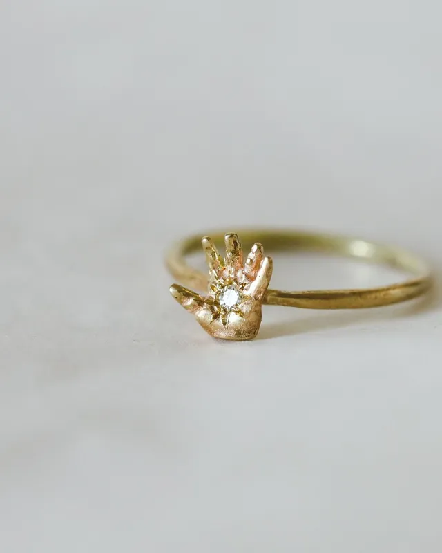 Ella | 9ct Customizable Gold Ring With Stone — Dovilė Bertulytė