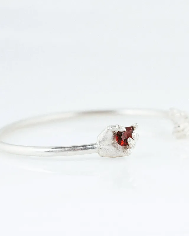 Hold my Hand | Silver Hand Cuff with Garnet — Dovilė Bertulytė