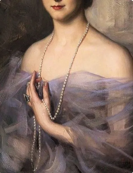 Dovile_Bertulyte_jewellery_Alexandra_gold_pearl_hand_necklace13