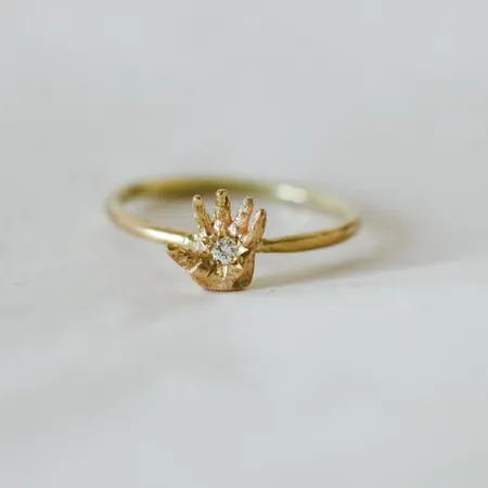 Ella | 9ct Customizable Gold Ring With Stone