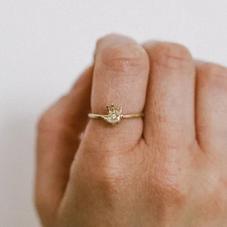 Ella | 9ct Customizable Gold Ring With Stone
