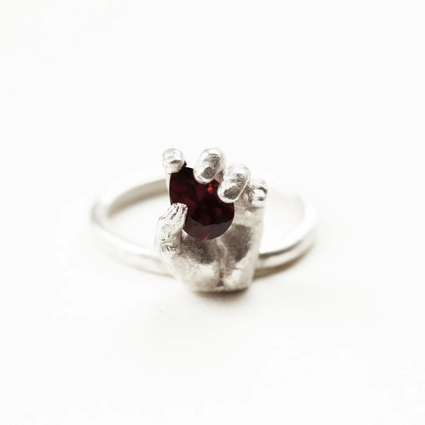 Dovilė Bertulytė always in my heart hand statement ring